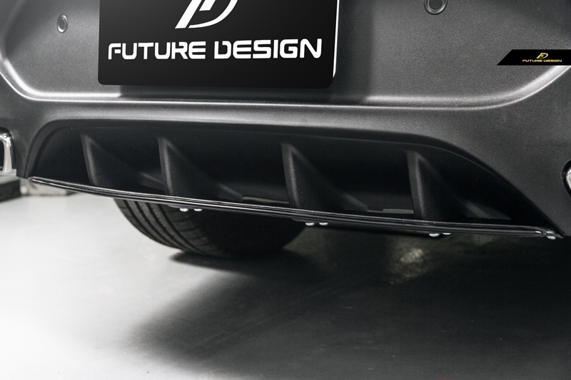 C253 GLC Coupe - 63 style Carbon Rear Diffuser with Tips_005